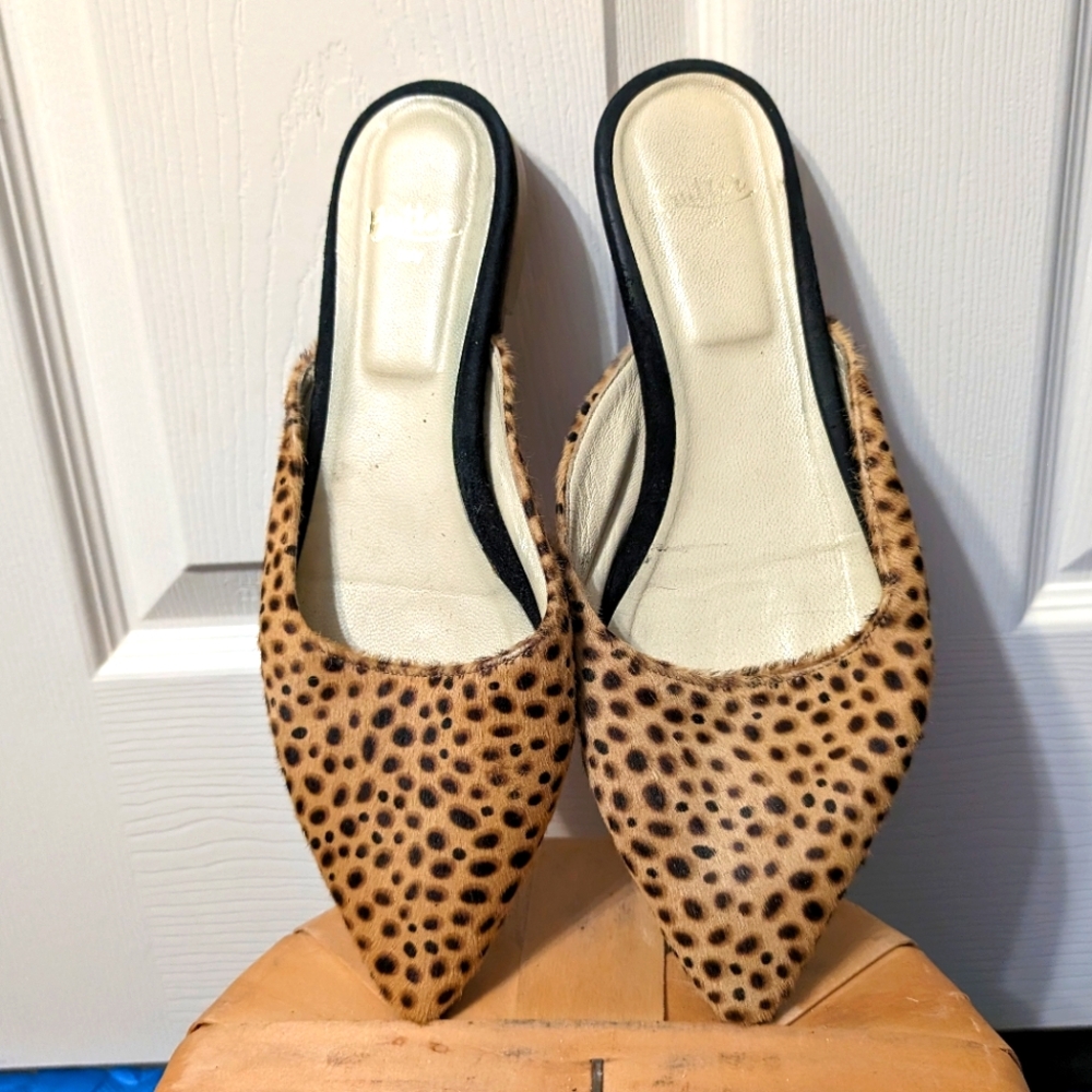Butter Shoes Vintage Italian Slip on Leopard Print Pointed Toe Shoes
